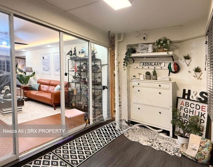 Blk 260 Jurong East Street 24 (Jurong East), HDB 5 Rooms #503874341